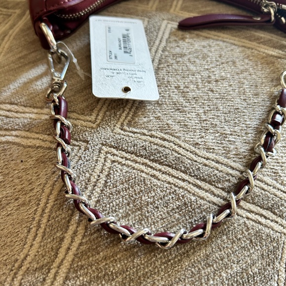 Urban Expressions Wine Red Shoulder Bag Price Firm - Picture 4 of 14